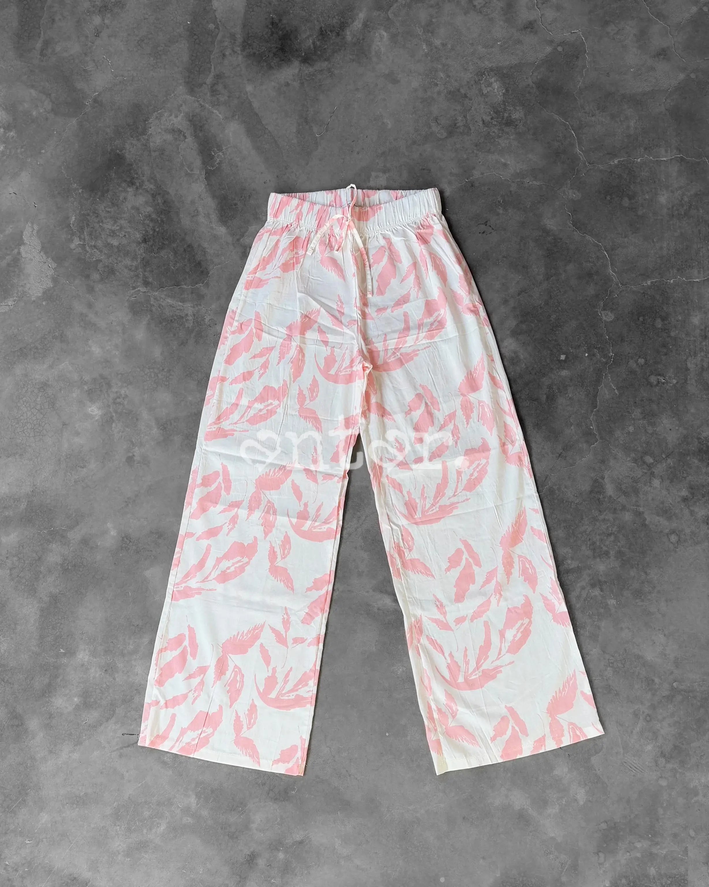 FLOWERED PANTS