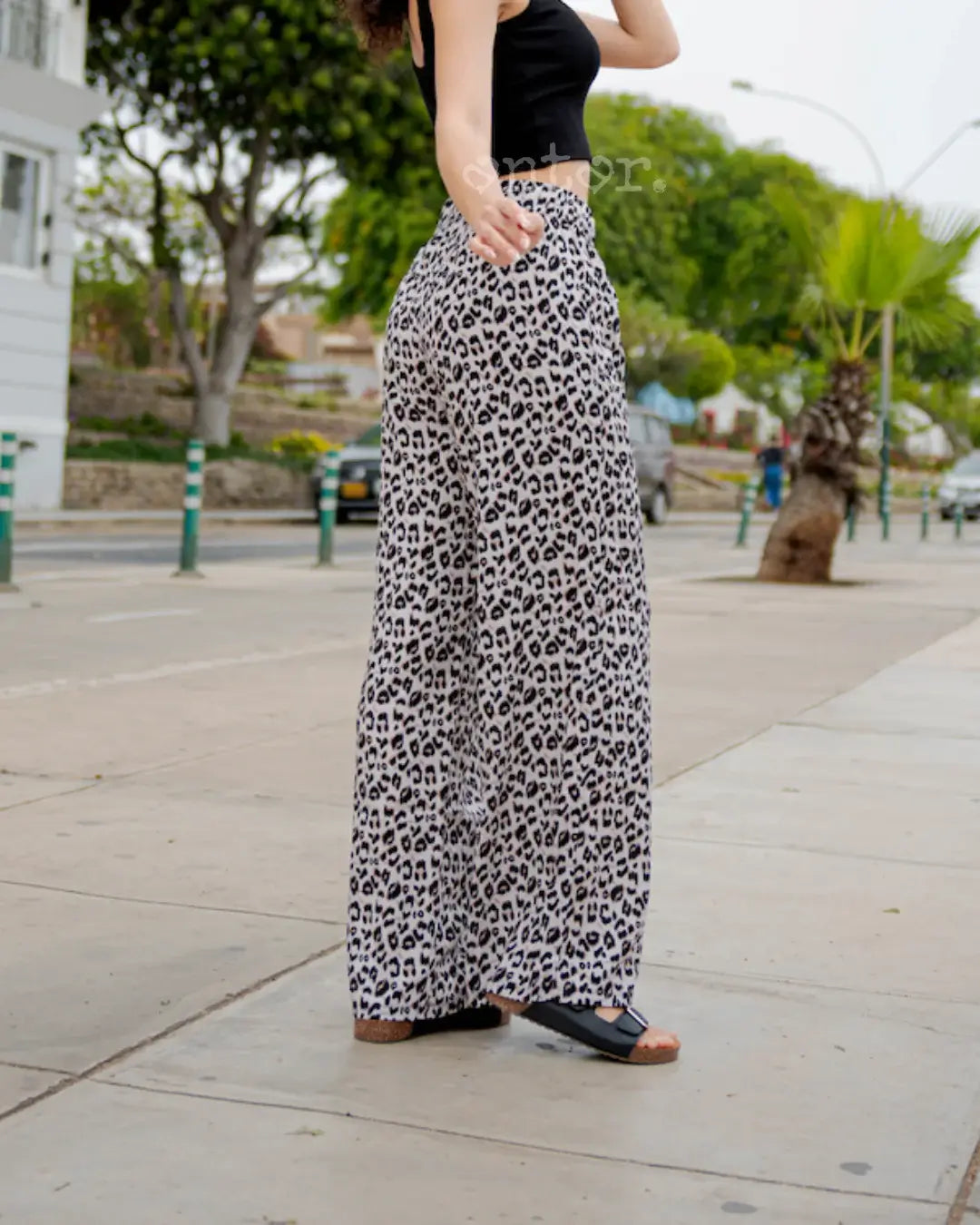 LEOPARDO WHITE PANTS