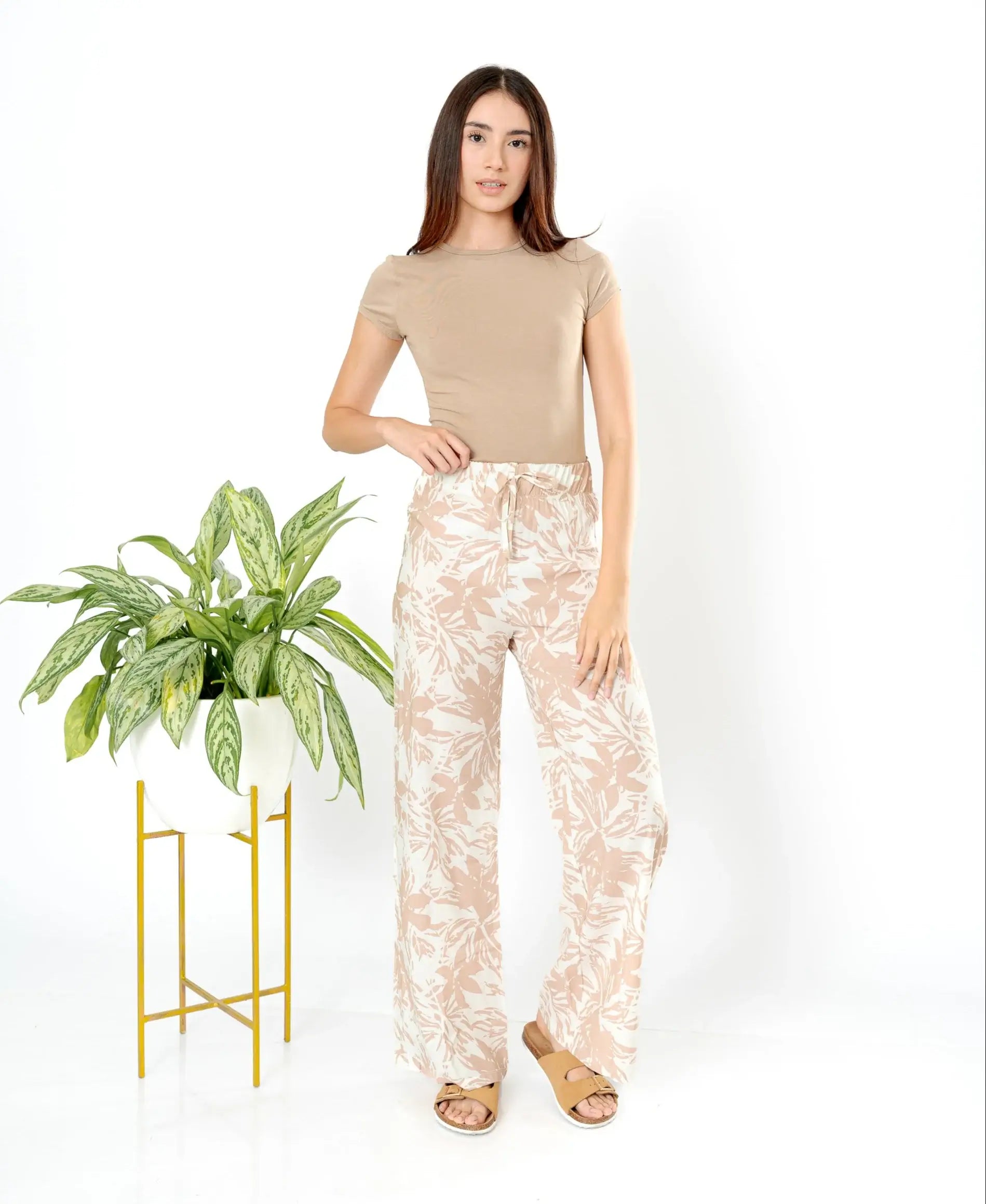 FLOWERED PANTS