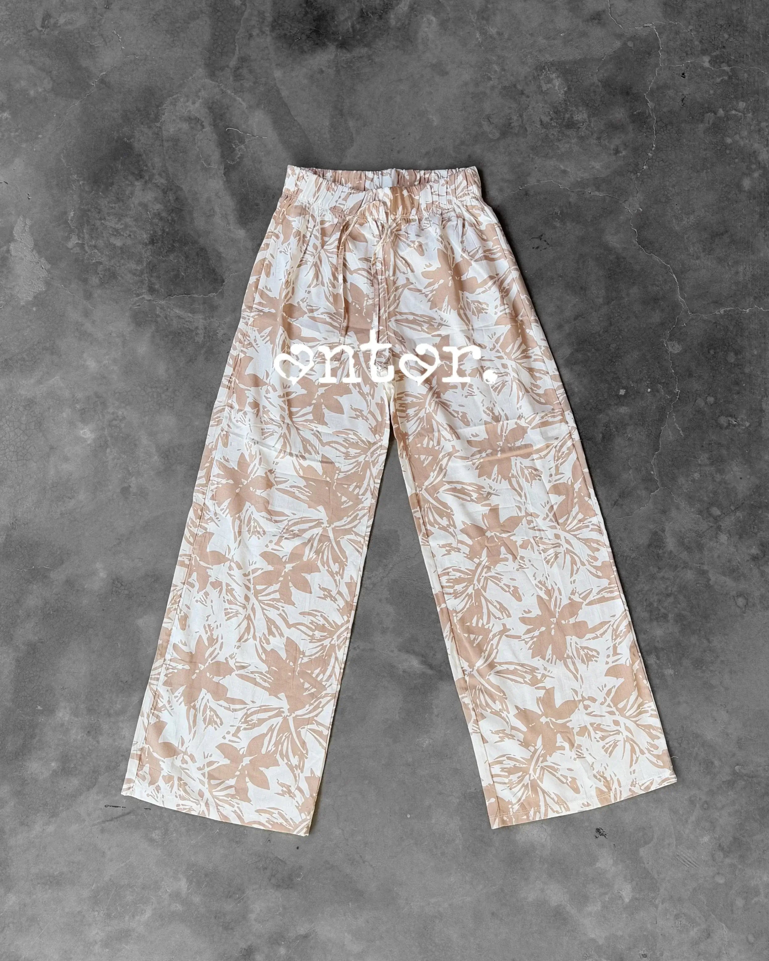 FLOWERED PANTS